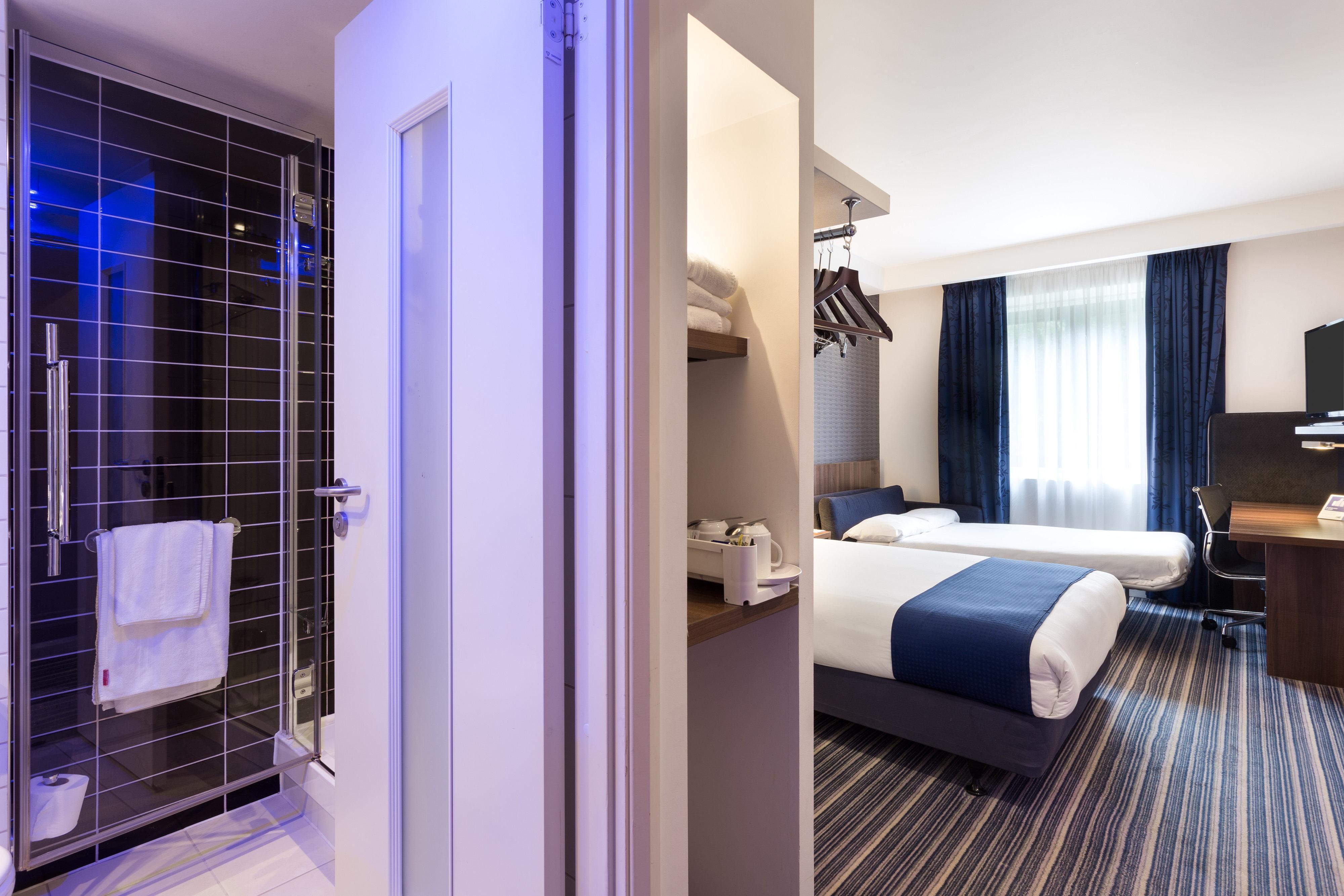 Holiday Inn Express Colchester By Ihg Экстерьер фото