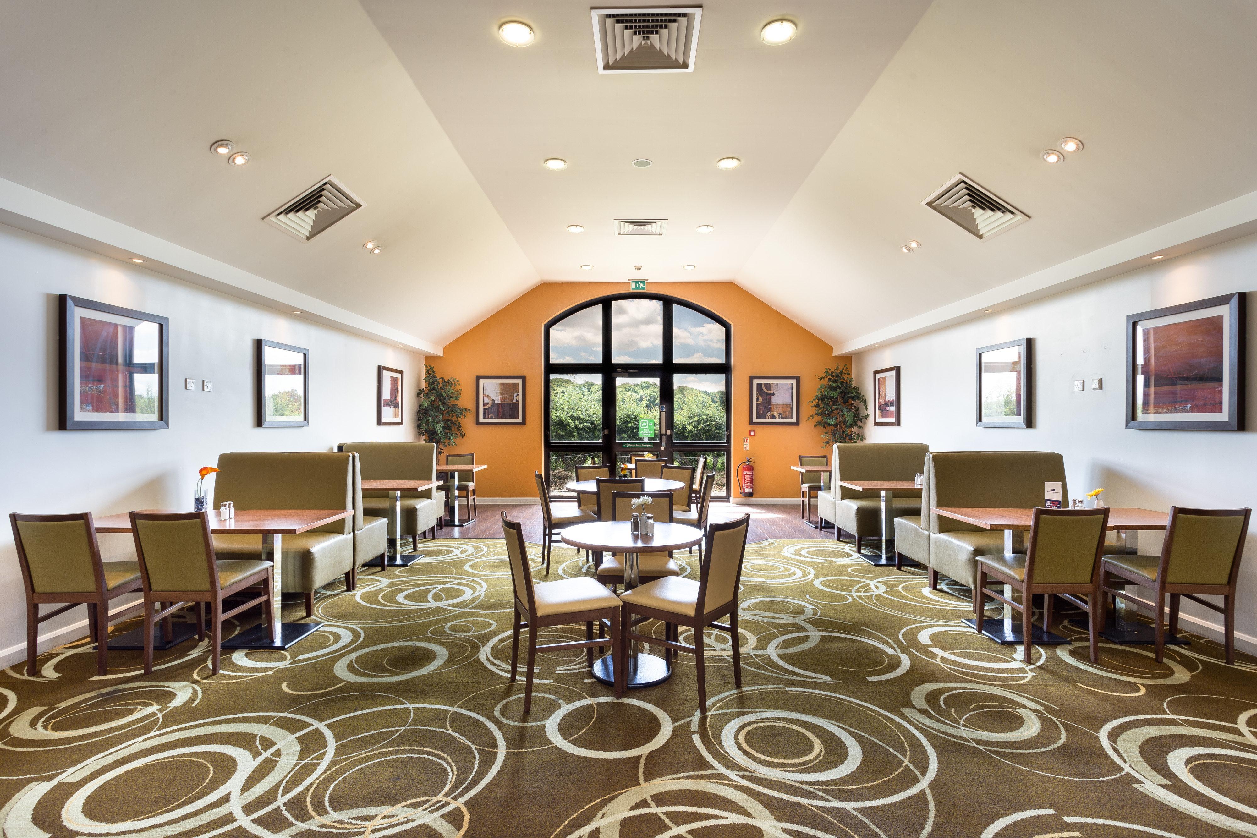 Holiday Inn Express Colchester By Ihg Экстерьер фото